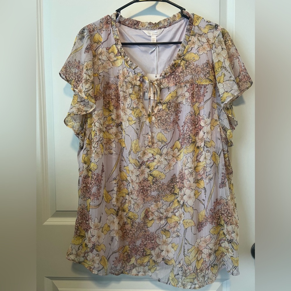 ☀️☀️NWT Lauren Conrad 1X blouse☀️☀️